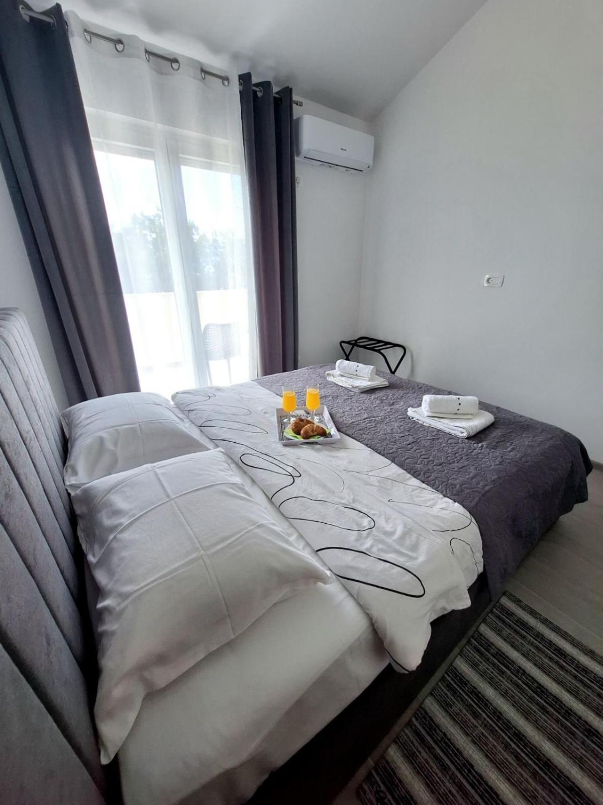 Apartment Tanya 里耶卡 外观 照片